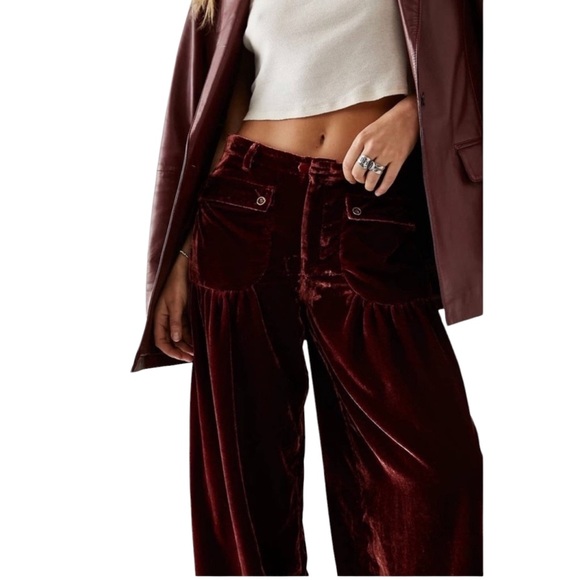 Last Chance NWOT Free People Lotus Crushed Velvet Balloon Pants in Rusty Wine 25 - Picture 3 of 16